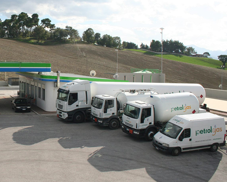 Home-contatti-petrolgas